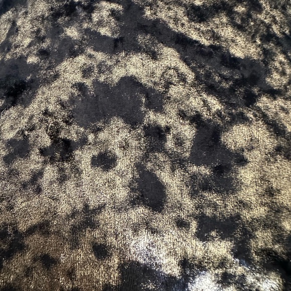 NWOT: triangular shape knapsack - Picture 7 of 8